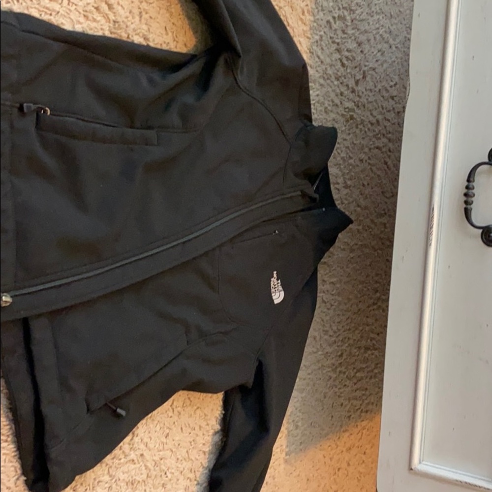 Women’s north face fleece lined black jacket